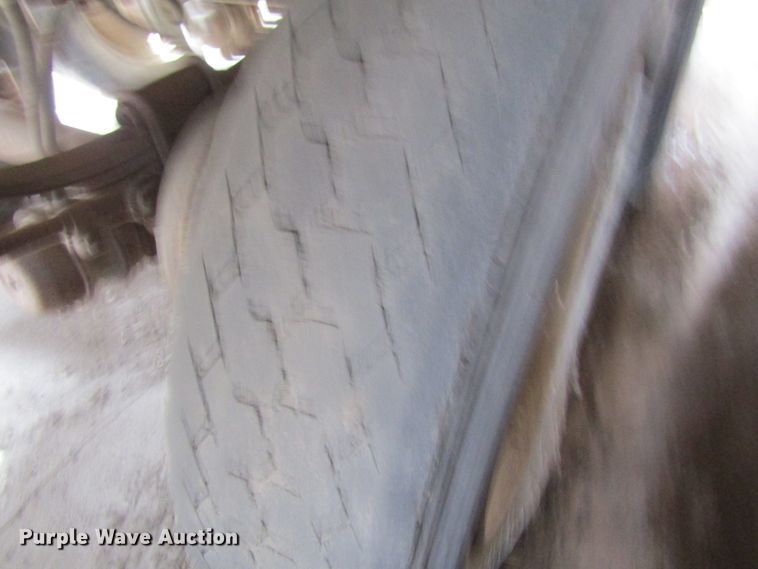 image for item FD9380 1995 Timpte live bottom trailer