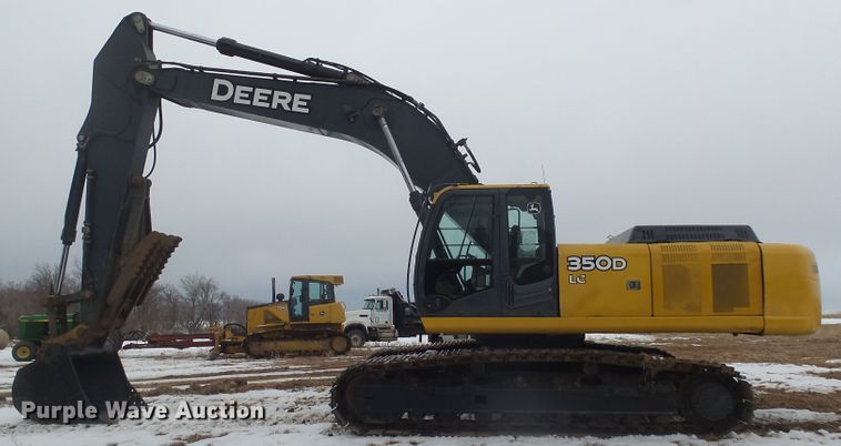 image for item FR9509 2007 John Deere 350D LC excavator