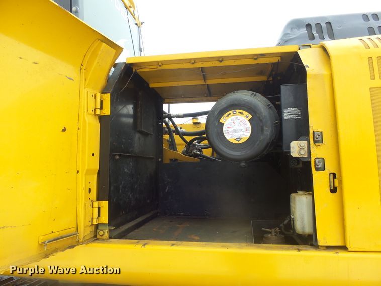 image for item FR9509 2007 John Deere 350D LC excavator