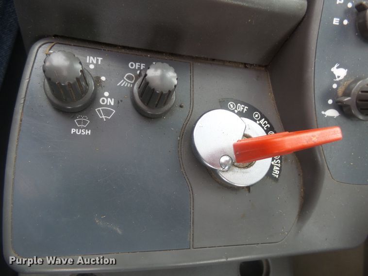 image for item FR9509 2007 John Deere 350D LC excavator