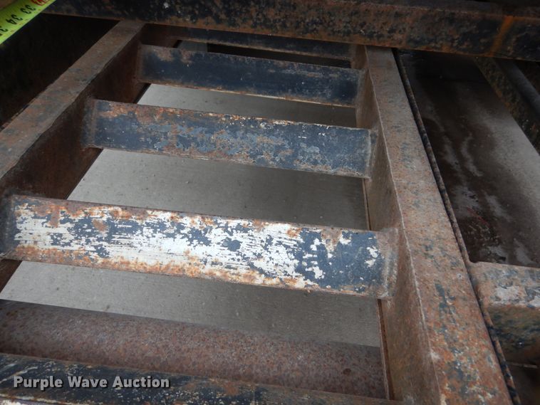 image for item FU9173 2003 H&H equipment trailer