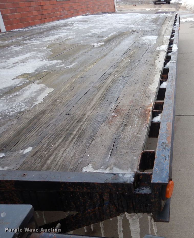 image for item FU9173 2003 H&H equipment trailer