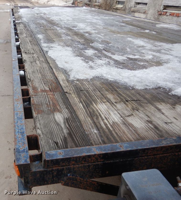 image for item FU9173 2003 H&H equipment trailer