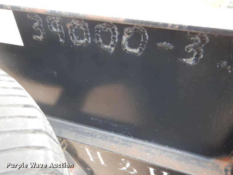 image for item FU9173 2003 H&H equipment trailer