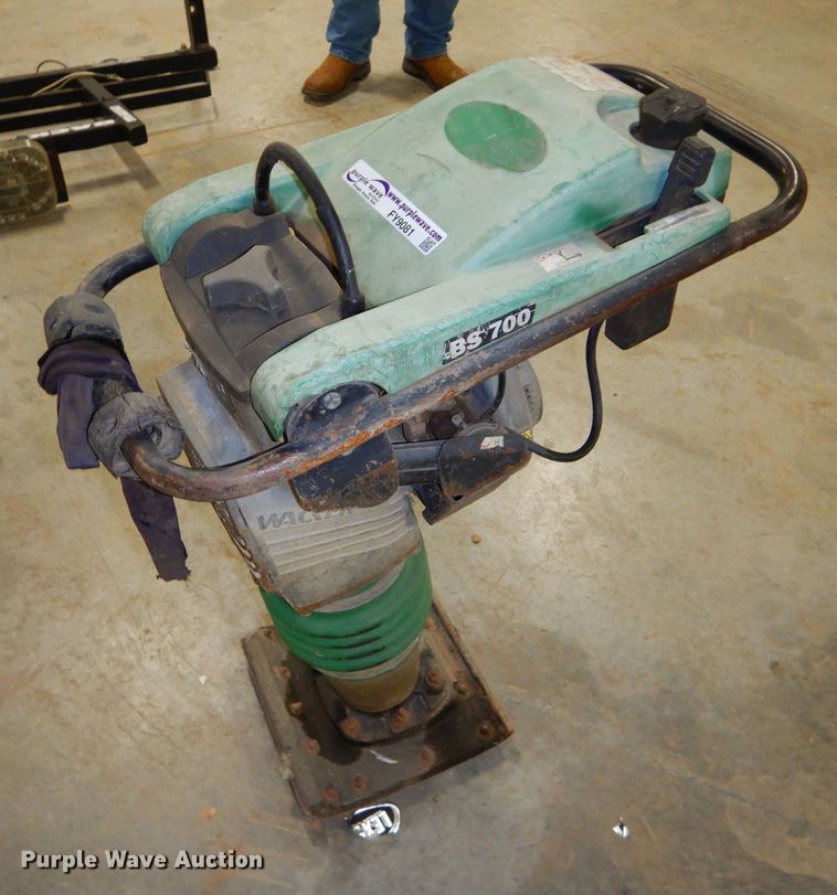 image for item FY9081 Wacker BS700 plate compactor