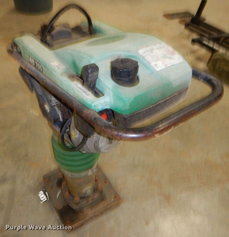 image for item FY9081 Wacker BS700 plate compactor