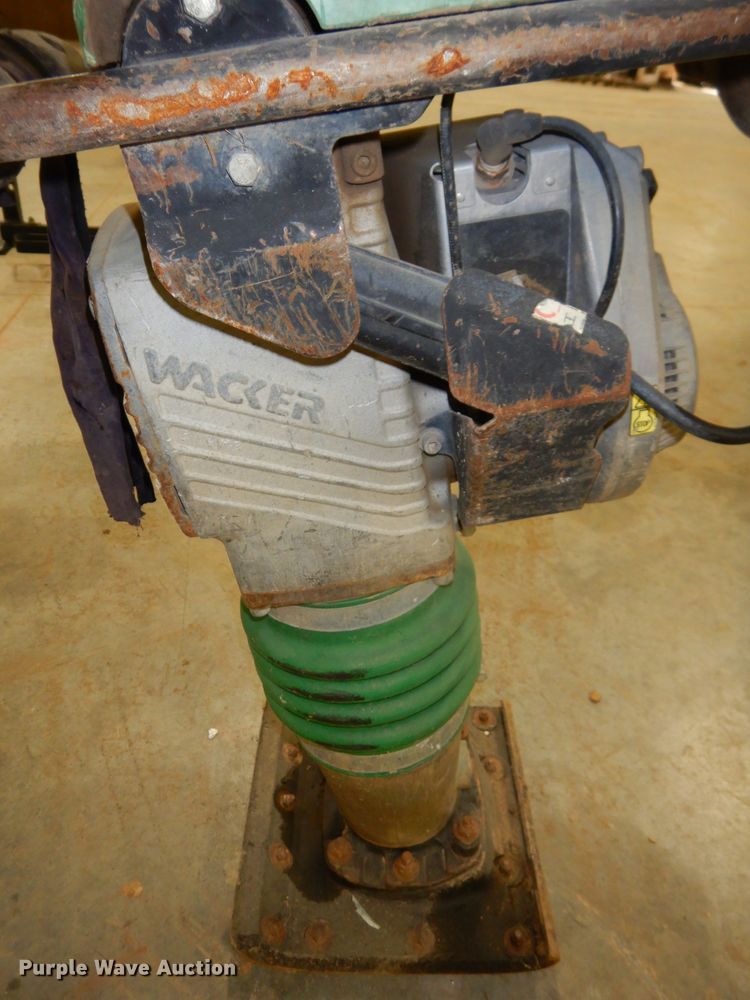 image for item FY9081 Wacker BS700 plate compactor