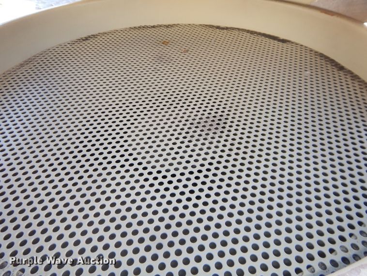 image for item FY9084 2012 Clemco 2452 sand blaster