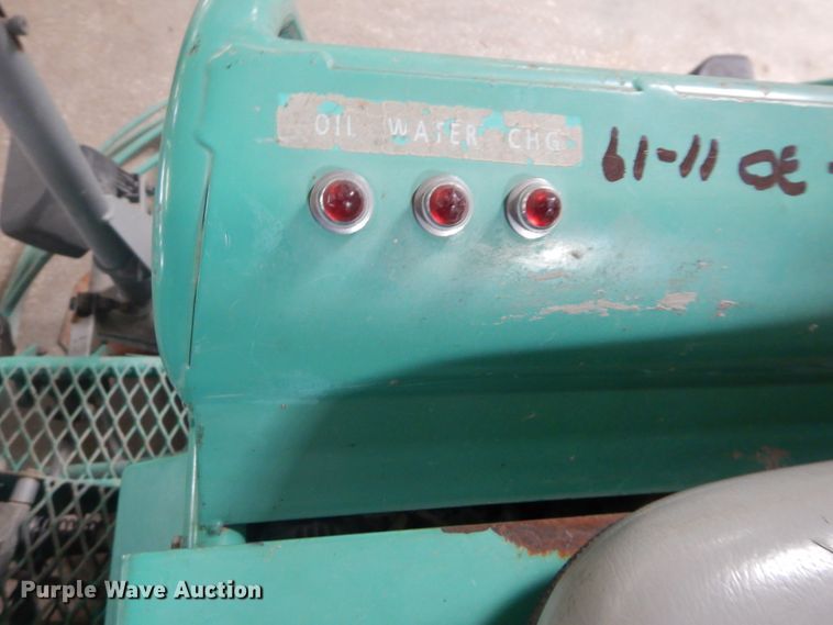 image for item FY9106 Whiteman HHN31VTCSL power trowel