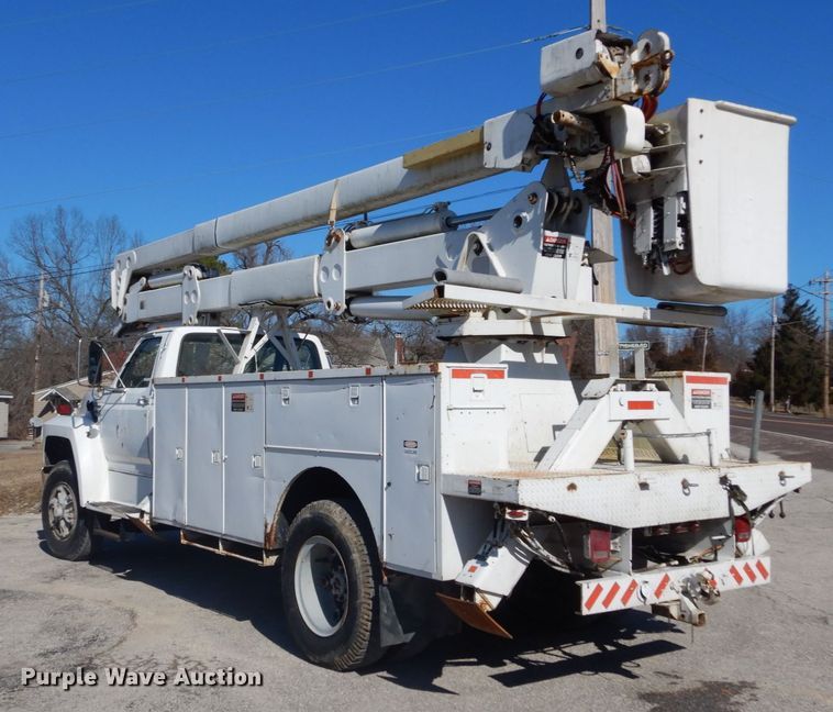 image for item GB9789 1990 Ford F800 bucket truck