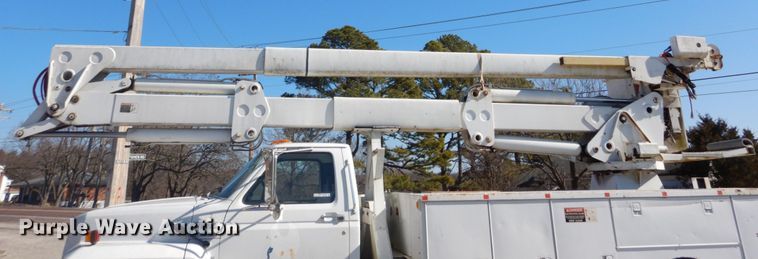 image for item GB9789 1990 Ford F800 bucket truck