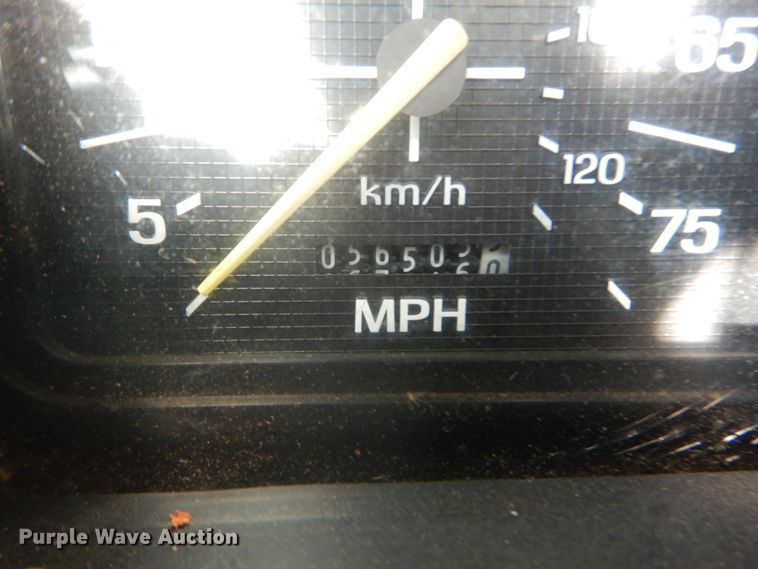 image for item GB9789 1990 Ford F800 bucket truck