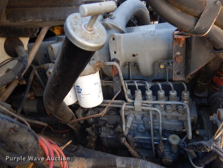 image for item GB9789 1990 Ford F800 bucket truck