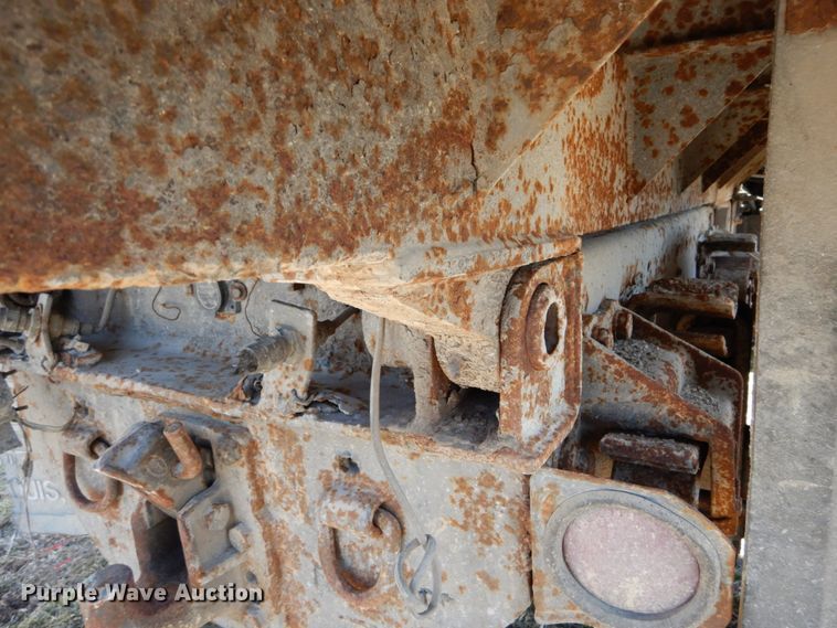 image for item GB9795 1990 Ford L9000 flat dump bed truck