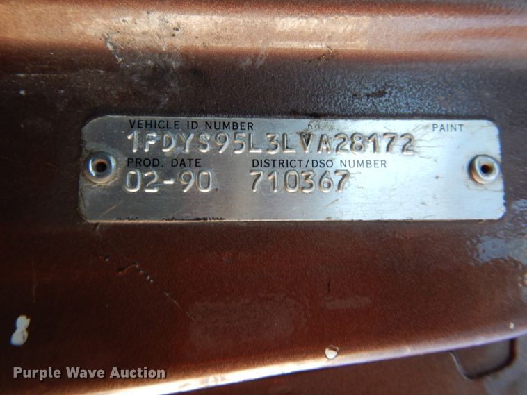 image for item GB9795 1990 Ford L9000 flat dump bed truck