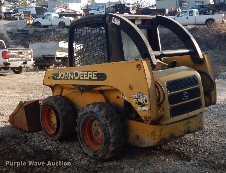 image for item GB9796 2002 John Deere 240  skid steer loader