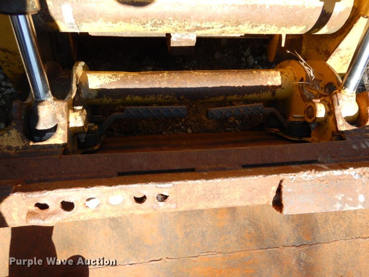 image for item GB9796 2002 John Deere 240  skid steer loader