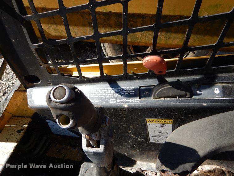 image for item GB9796 2002 John Deere 240  skid steer loader