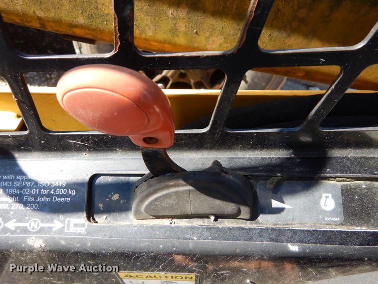 image for item GB9796 2002 John Deere 240  skid steer loader