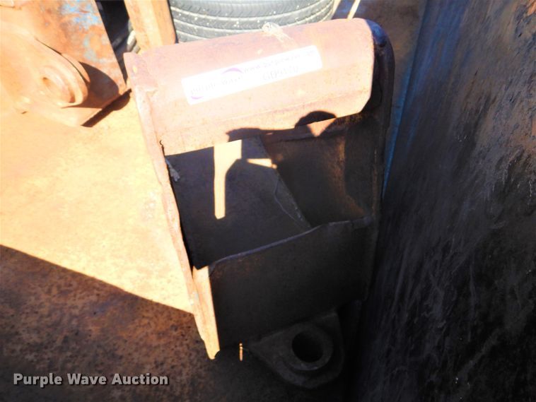 image for item GD9170 Case 12"W excavator bucket