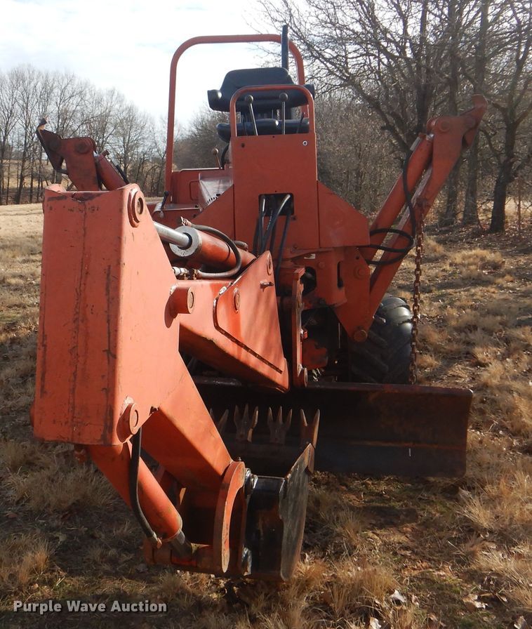 image for item GD9186 1994 Ditch Witch 5110 trencher