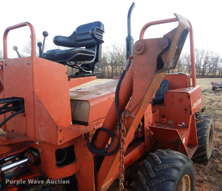 image for item GD9186 1994 Ditch Witch 5110 trencher