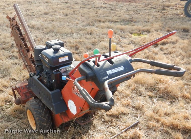 image for item GD9187 Ditch Witch 1030 trencher