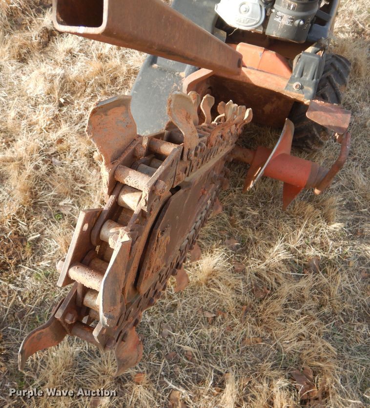 image for item GD9187 Ditch Witch 1030 trencher