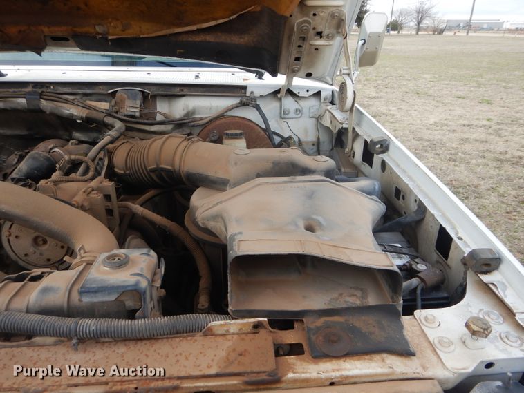 image for item GE9239 1996 Ford F350 Super Duty bucket truck