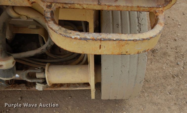 image for item GE9241 JLG 1932E2 scissor lift