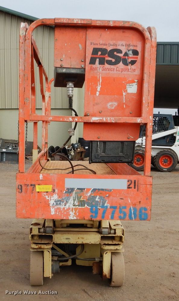 image for item GE9242 JLG 1932EC scissor lift