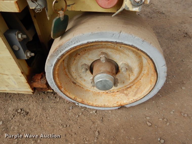 image for item GE9242 JLG 1932EC scissor lift