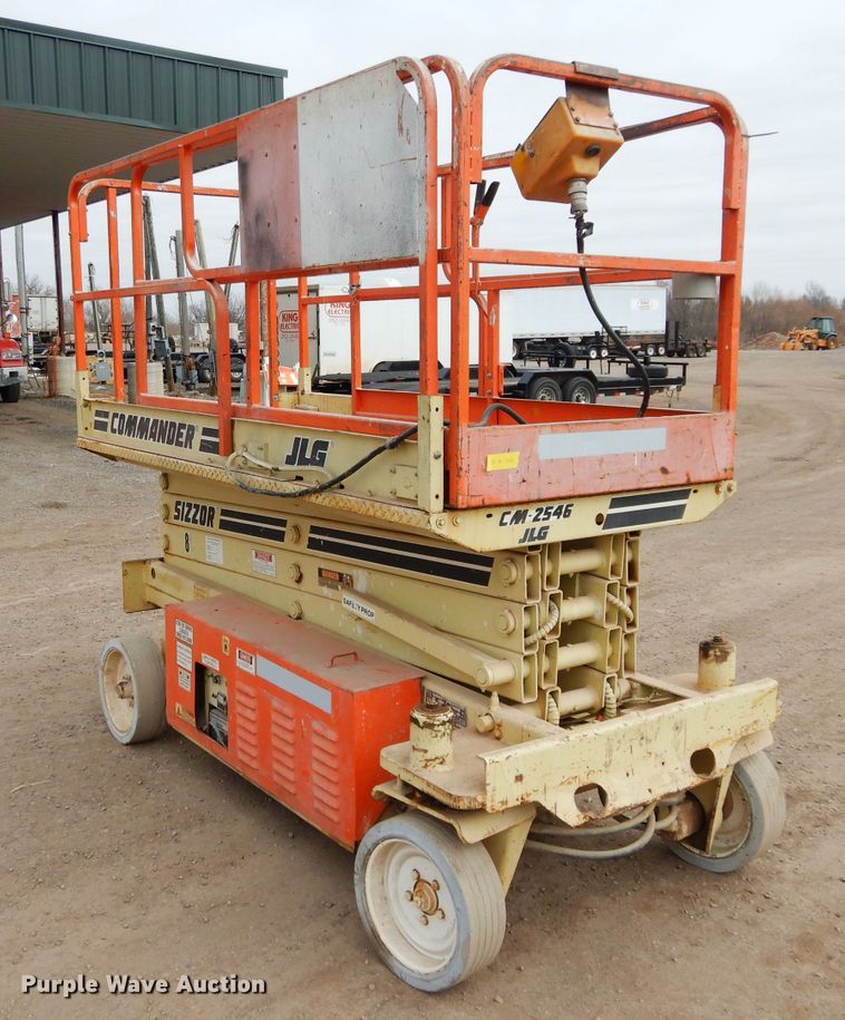 JLG Commander CM2546 scissor lift in El Reno, OK Item GE9243 sold