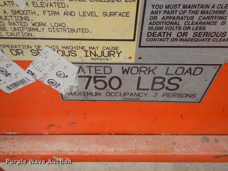 image for item GE9243 JLG Commander CM2546 scissor lift