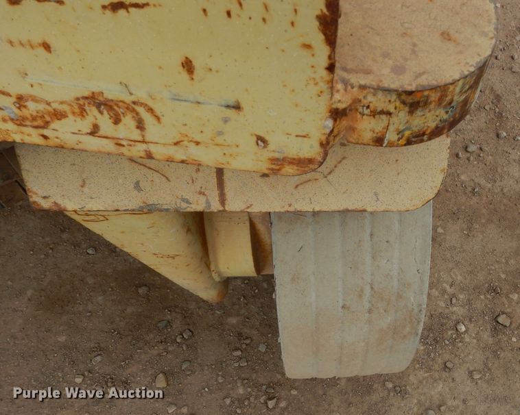 image for item GE9243 JLG Commander CM2546 scissor lift