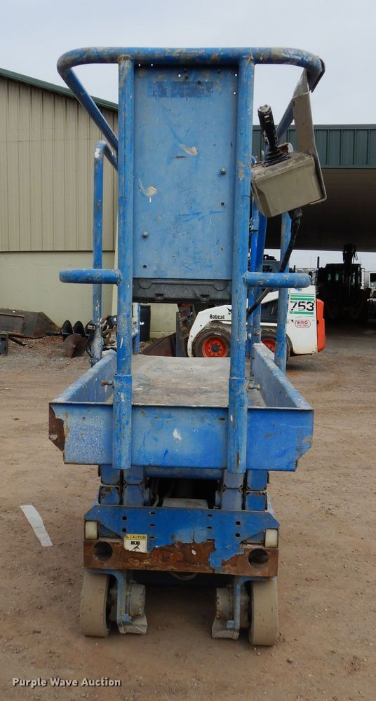 image for item GE9244 Up Right MX19 scissor lift