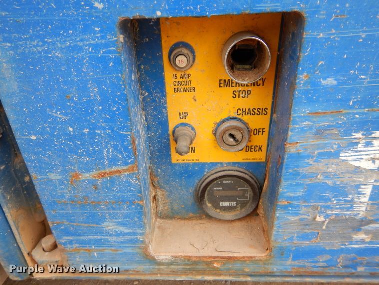 image for item GE9245 Up Right MX19 scissor lift