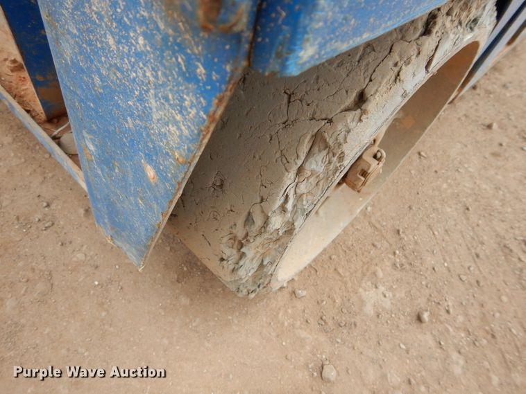 image for item GE9245 Up Right MX19 scissor lift