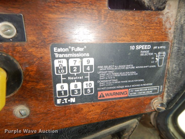 image for item GG9700 1995 Peterbilt 378 tank truck