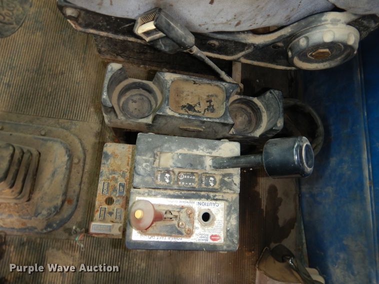 image for item GG9700 1995 Peterbilt 378 tank truck