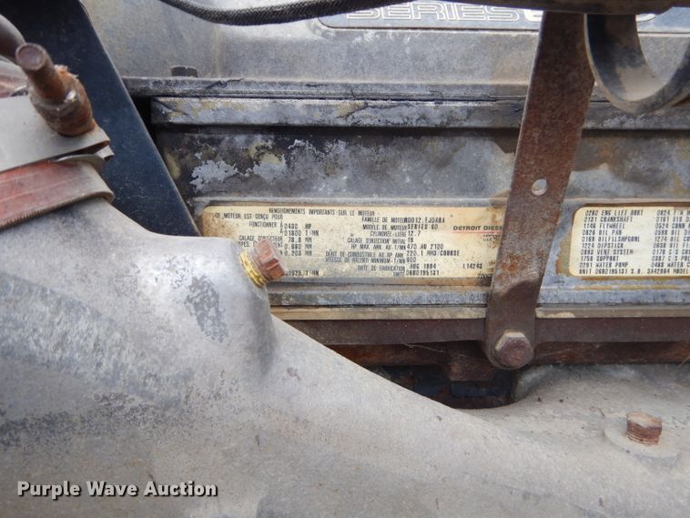 image for item GG9700 1995 Peterbilt 378 tank truck