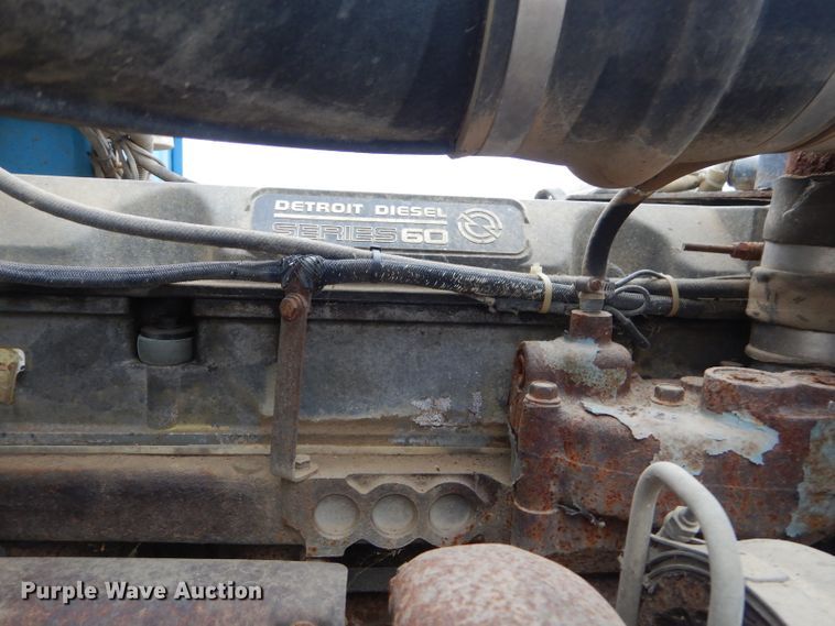 image for item GG9700 1995 Peterbilt 378 tank truck