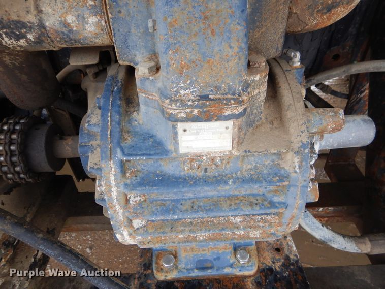 image for item GG9700 1995 Peterbilt 378 tank truck