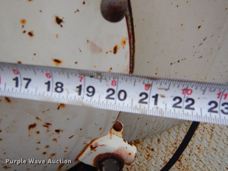 image for item GG9700 1995 Peterbilt 378 tank truck