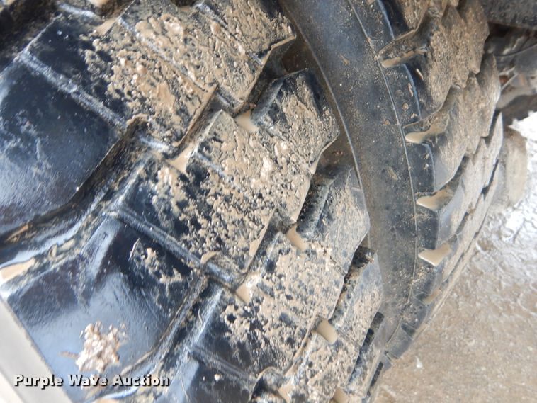 image for item GG9701 1995 Mack RD6 winch truck