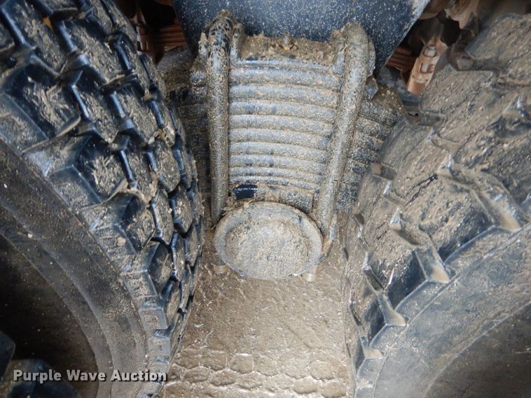 image for item GG9701 1995 Mack RD6 winch truck