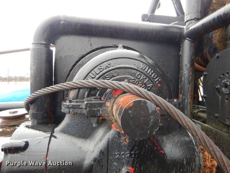 image for item GG9701 1995 Mack RD6 winch truck