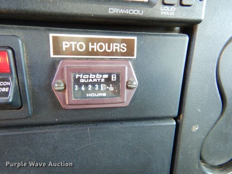 image for item GG9722 2003 International 4200 forestry bucket truck