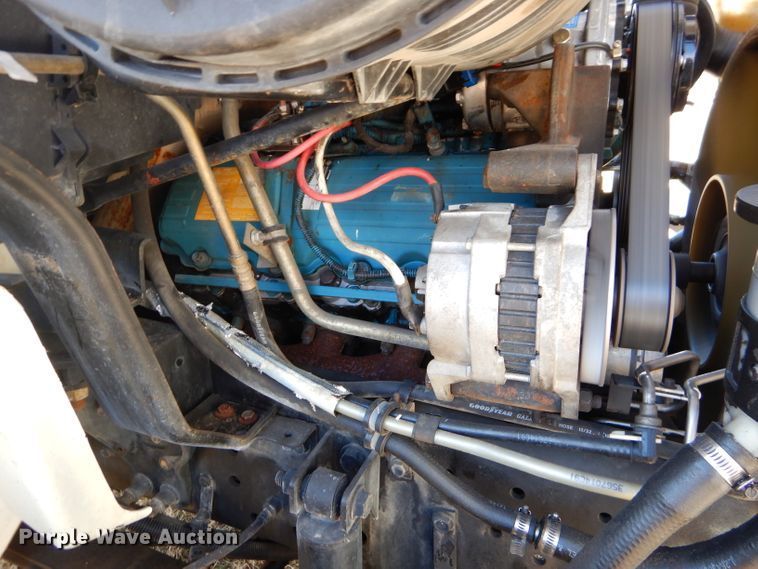 image for item GG9722 2003 International 4200 forestry bucket truck