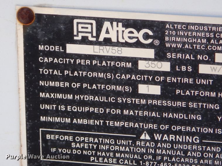 image for item GG9722 2003 International 4200 forestry bucket truck